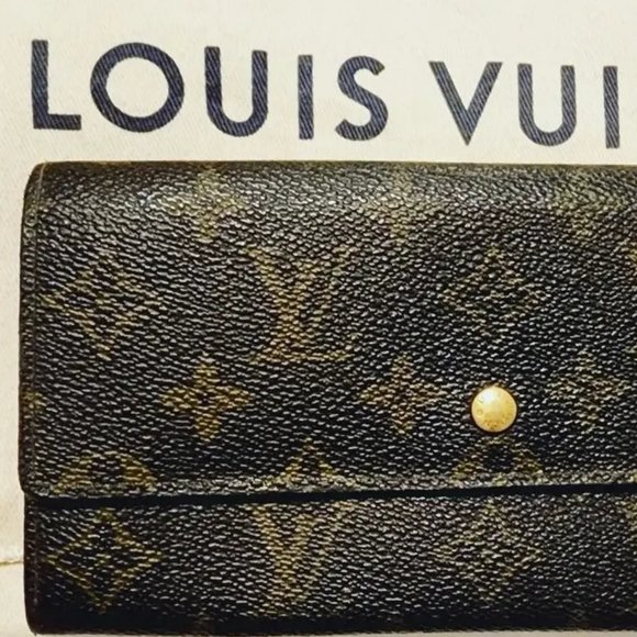 AUTHENTIC Louis Vuitton Sarah Monogram Wallet! Great CONDITION! - Picture 6 of 10
